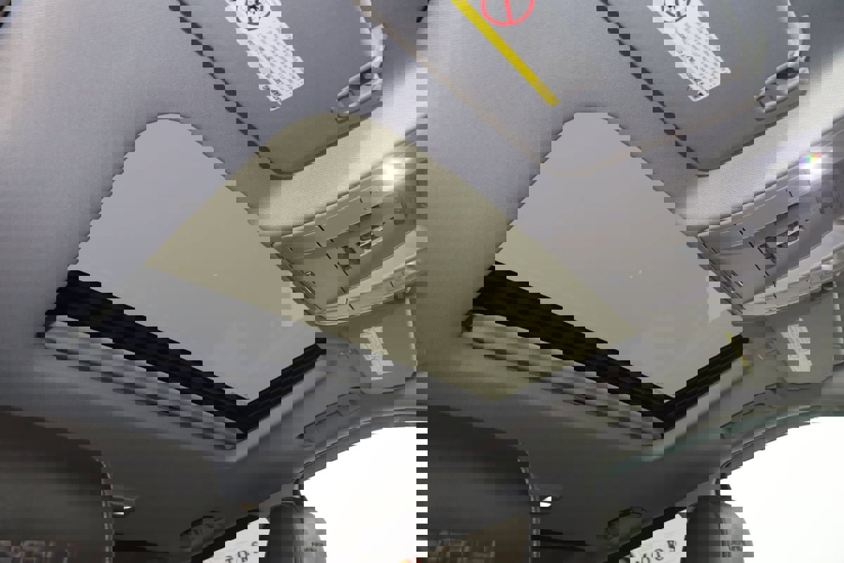 Used 2016 GMC Sierra 2500 Denali w/ Suspension Package, Off-Road AWD/4WD image 11