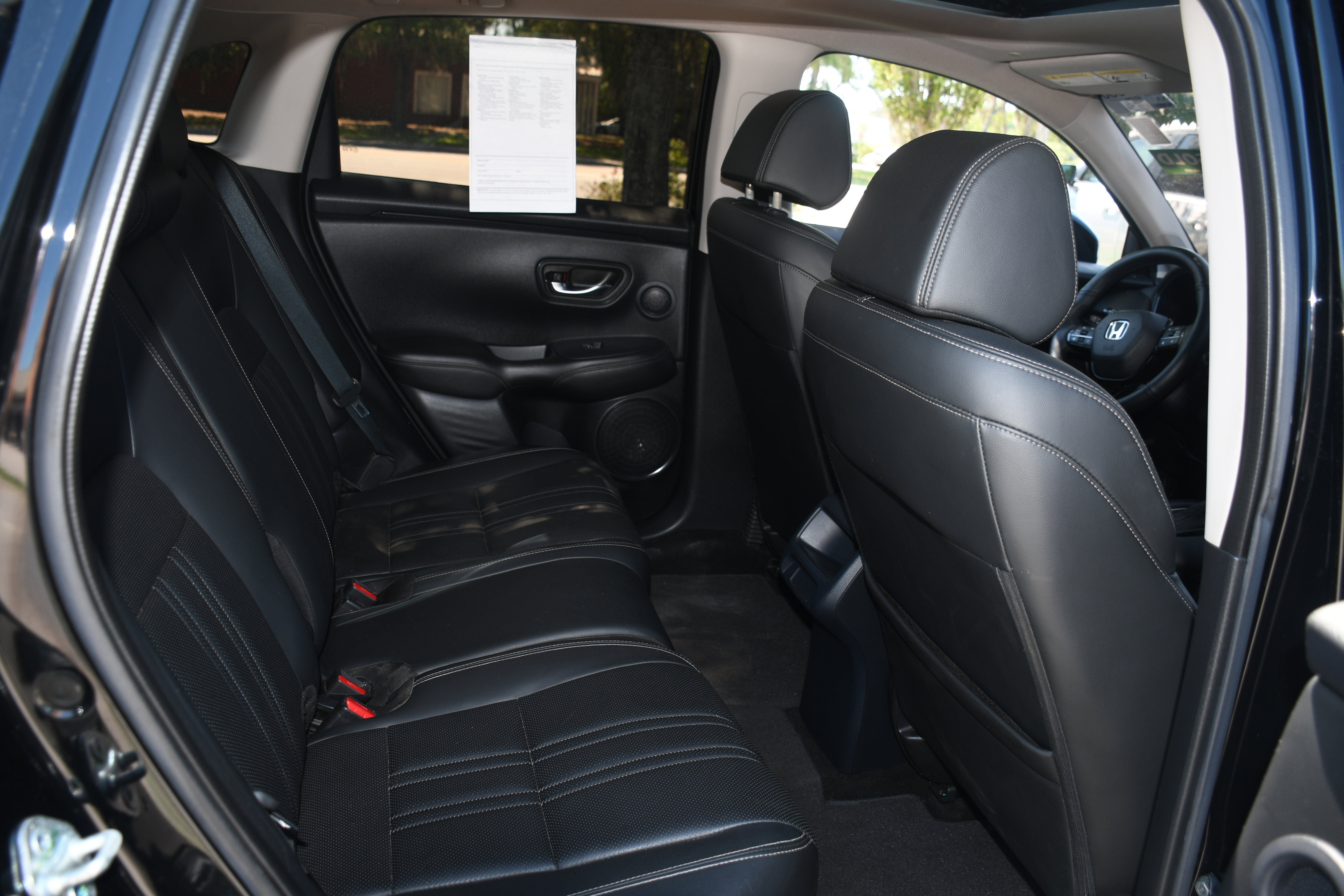 Used 2023 Honda HR-V EX-L image 19