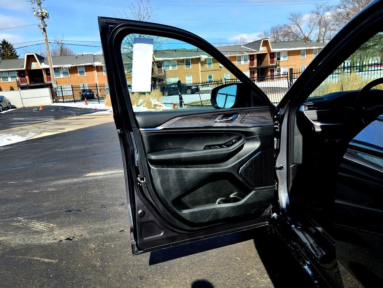 New 2025 Jeep Grand Cherokee L Overland w/ Luxury Tech Group IV image 13