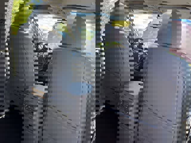 Used 2013 Toyota Highlander SE FWD image 13