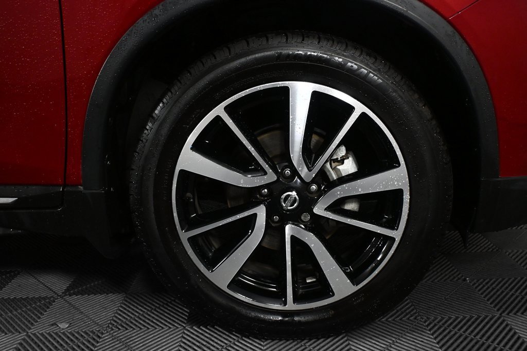 Used 2017 Nissan Rogue SL w/ SL Premium Package image 36