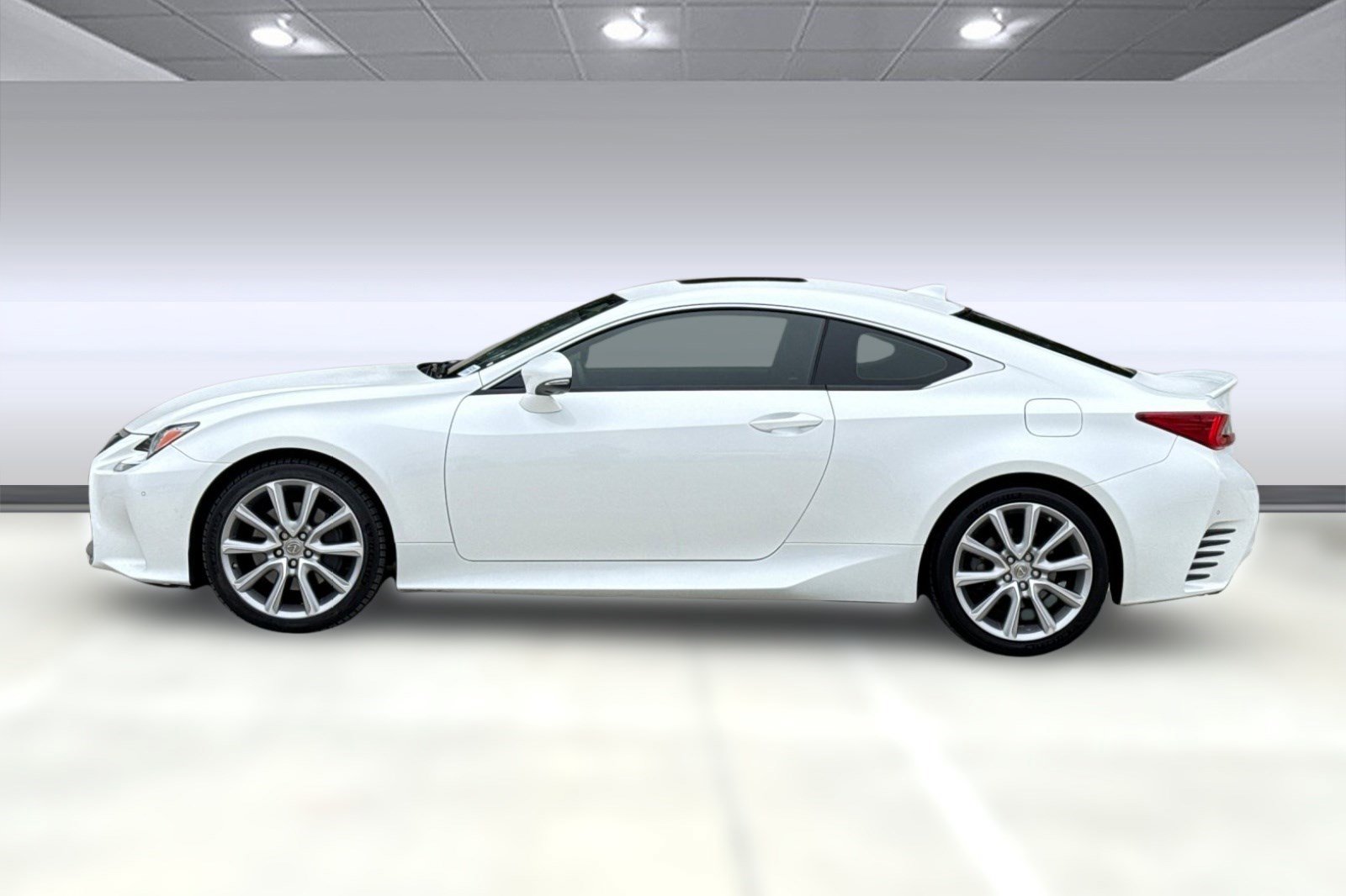 Used 2015 Lexus RC 350 w/ Navigation System Package RWD image 2