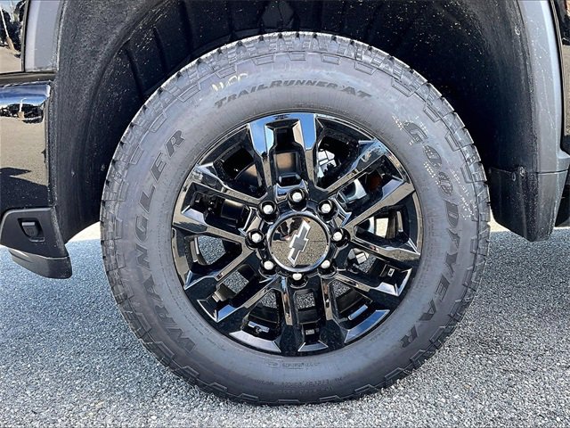 New 2026 Chevrolet Silverado 2500 High Country w/ Midnight Edition image 7