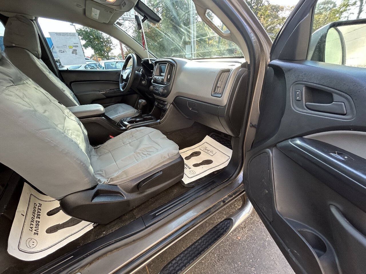 Used 2015 Chevrolet Colorado W/T RWD image 14