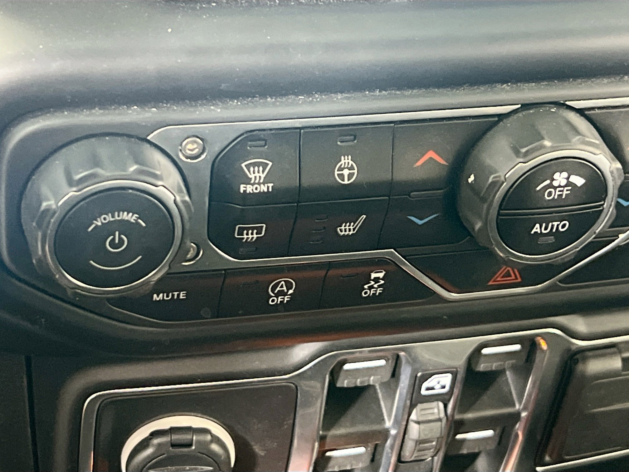 Used 2023 Jeep Gladiator Sport AWD/4WD image 20