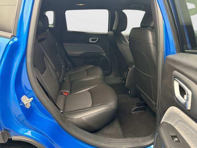 Used 2024 Jeep Compass Latitude AWD/4WD image 17