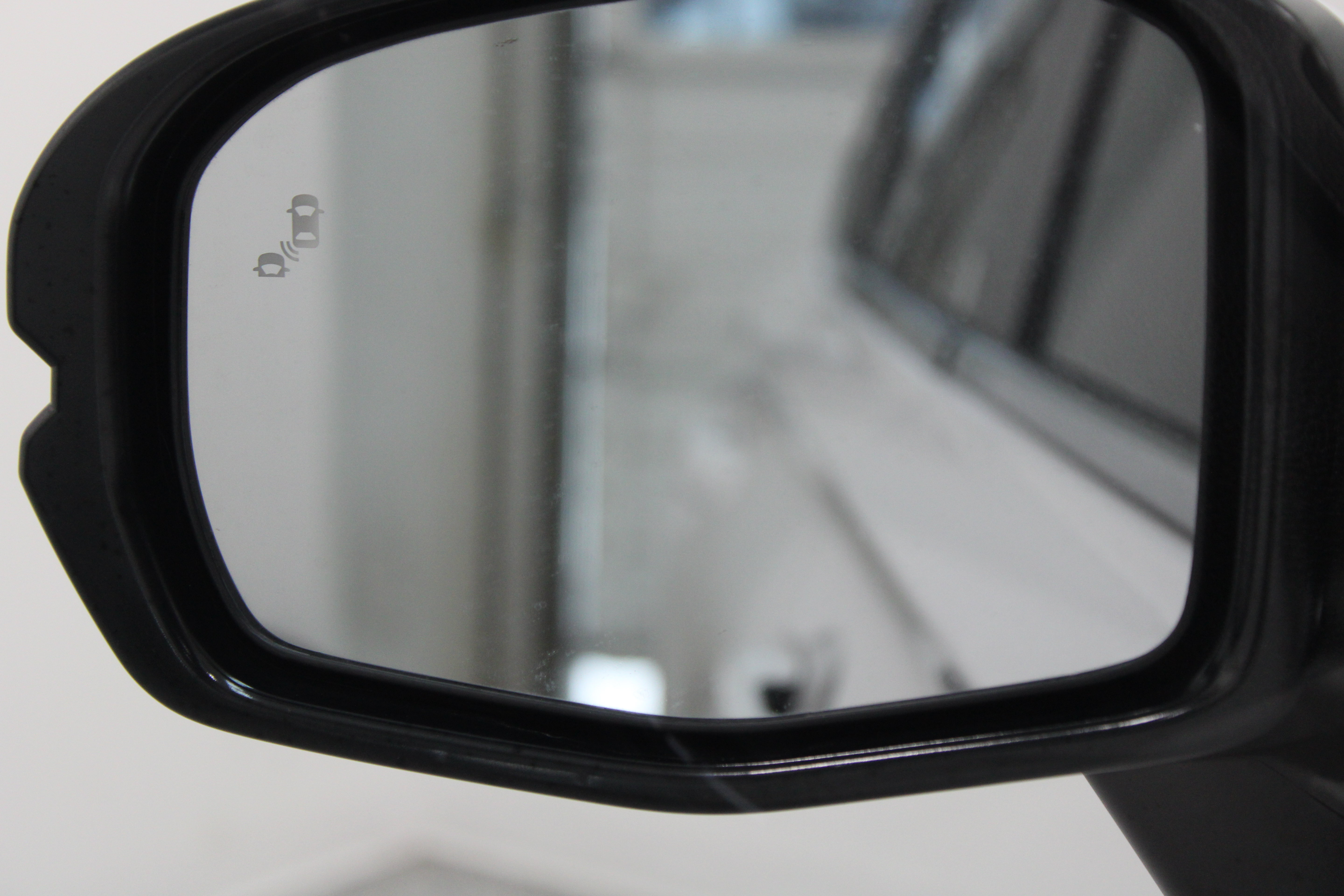 Used 2025 Honda CR-V EX image 23