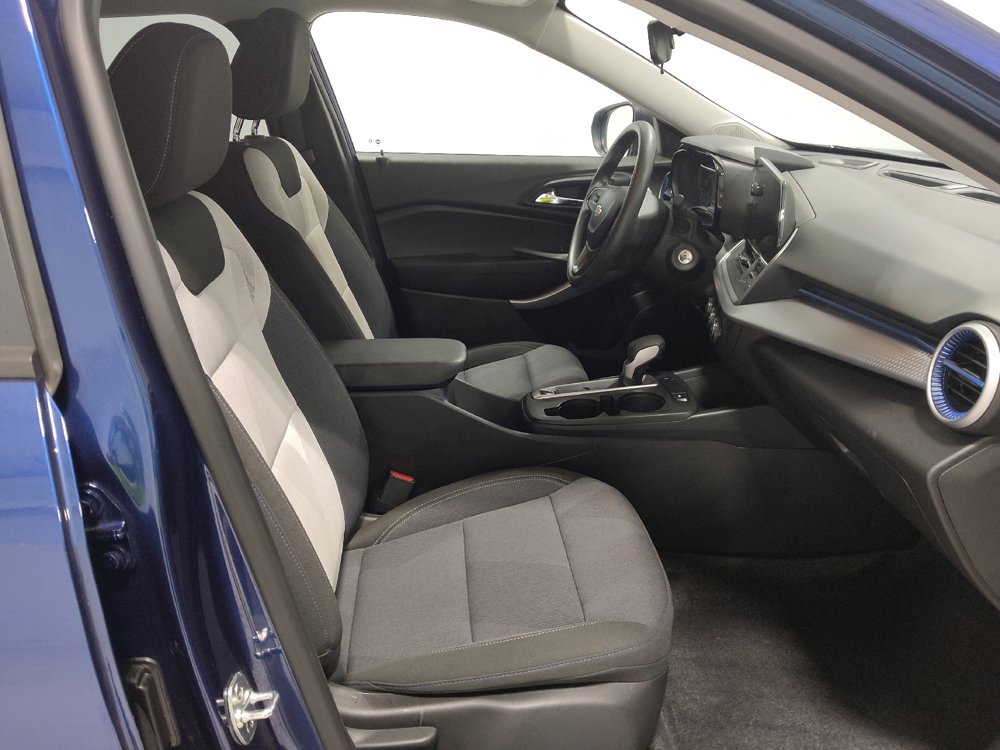 Used 2024 Chevrolet Trax LS FWD image 21