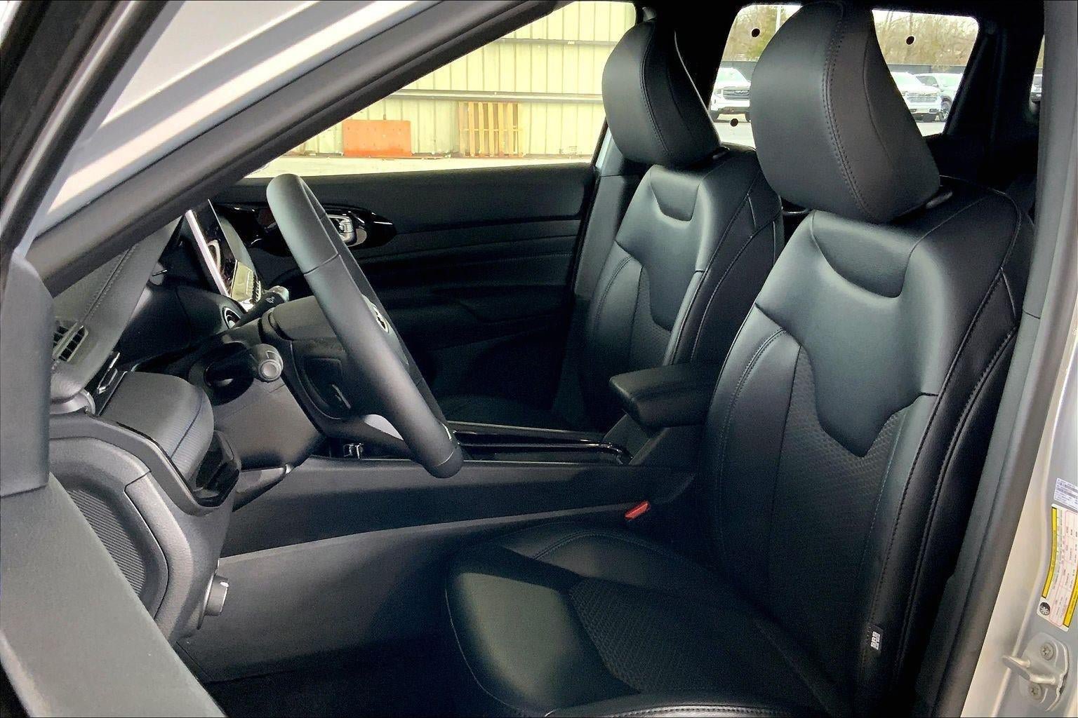 New 2026 Jeep Compass Latitude AWD/4WD image 9