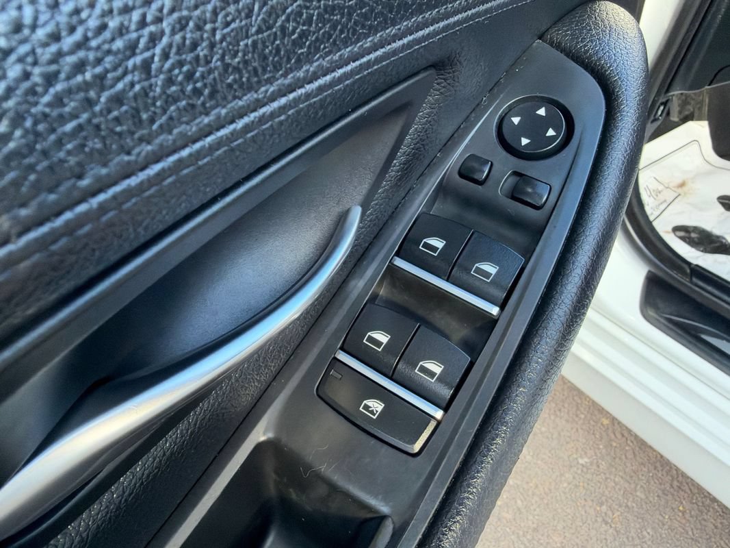 Used 2015 BMW 528i xDrive Sedan AWD/4WD image 17