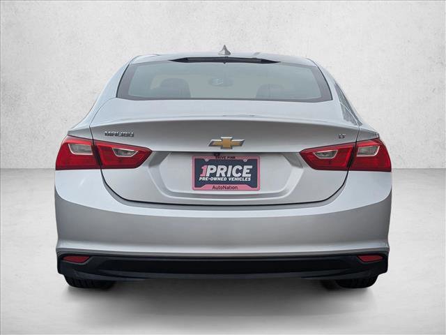 Used 2017 Chevrolet Malibu LT FWD image 7