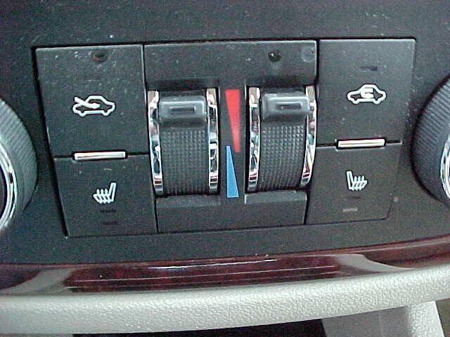 Used 2009 Chevrolet Impala LT w/ Luxury Edition Package FWD image 29