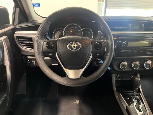 Used 2015 Toyota Corolla L image 21