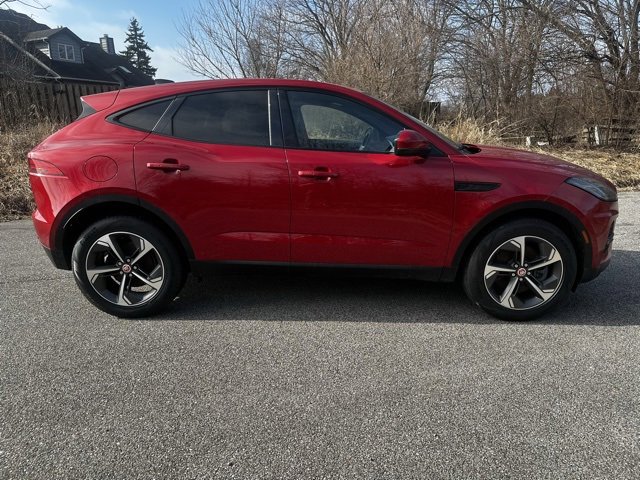 Used 2022 Jaguar E-PACE SE image 4