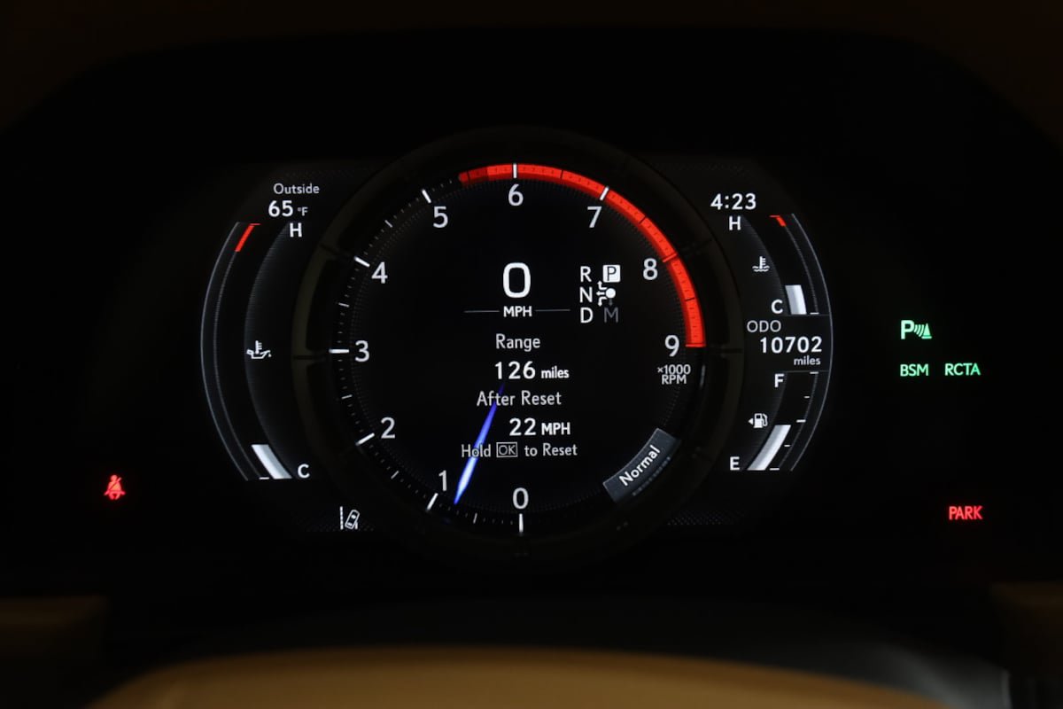 Used 2018 Lexus LC 500 Coupe w/ Touring Package RWD image 21
