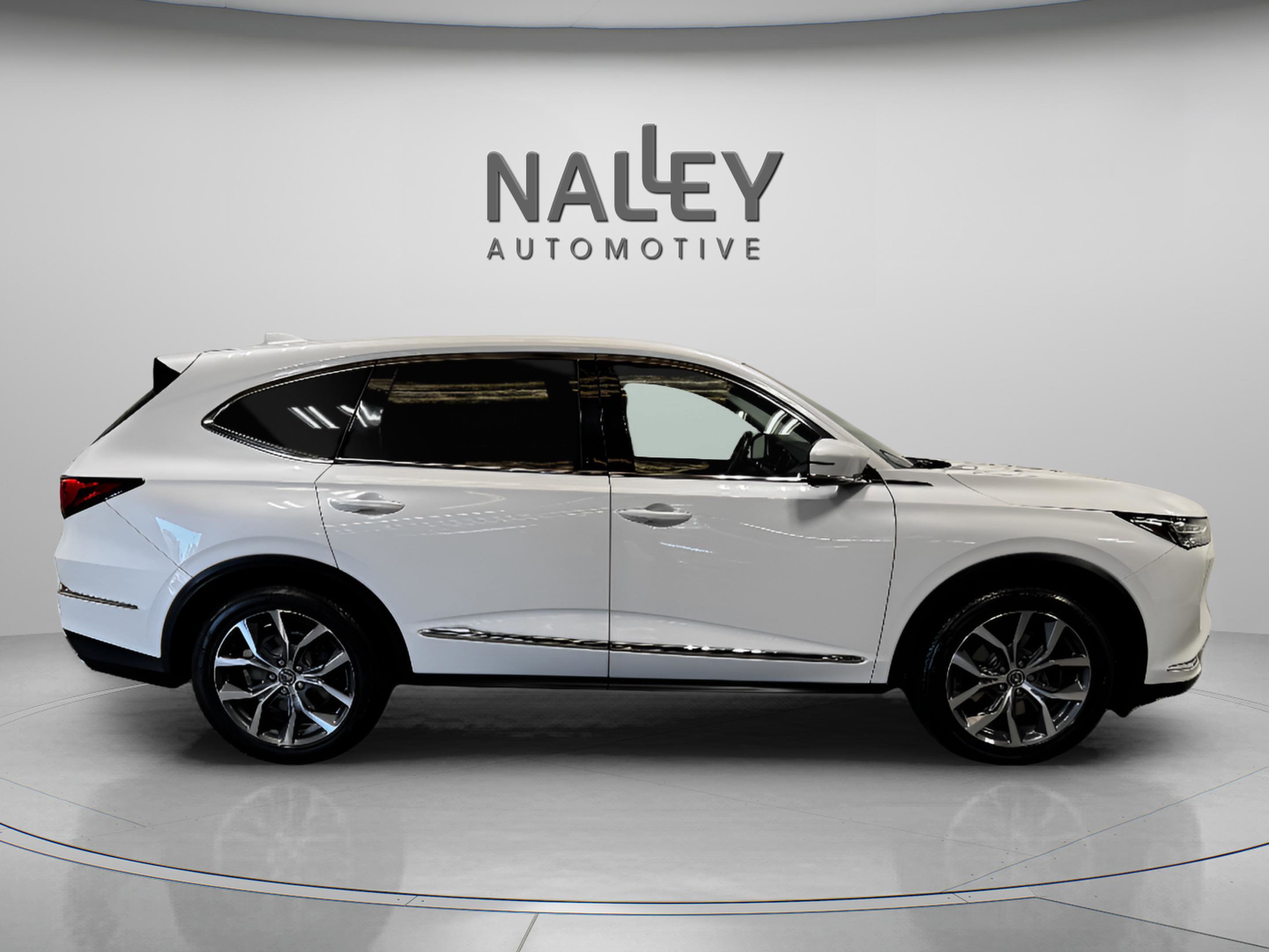 Certified 2023 Acura MDX FWD w/ Technology Package image 6