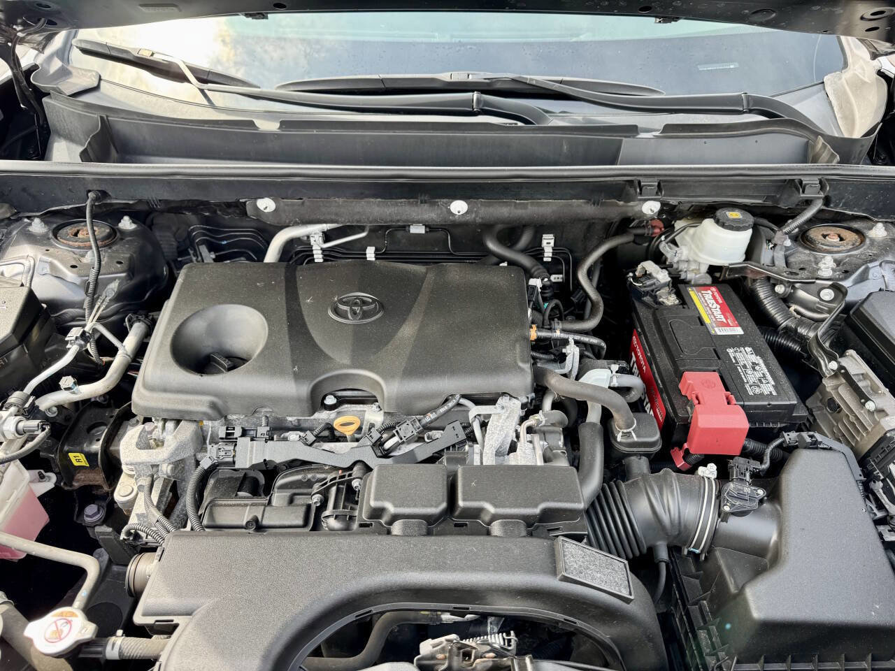 Used 2020 Toyota RAV4 XLE image 30