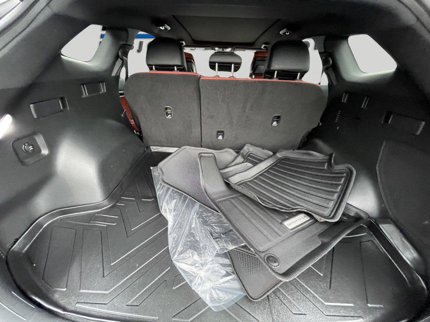 Used 2023 Kia Sportage SX FWD image 10