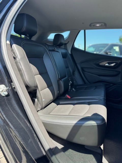 Used 2024 GMC Terrain SLT AWD/4WD image 27
