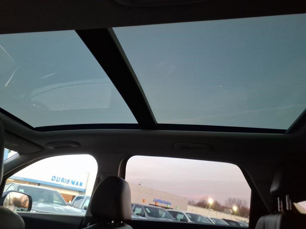 Used 2021 Kia Sorento EX w/ Panoramic Sunroof Package image 24