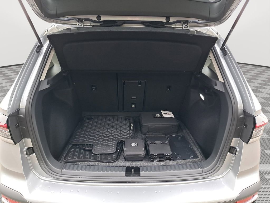 New 2025 Volkswagen Taos SE AWD/4WD image 20