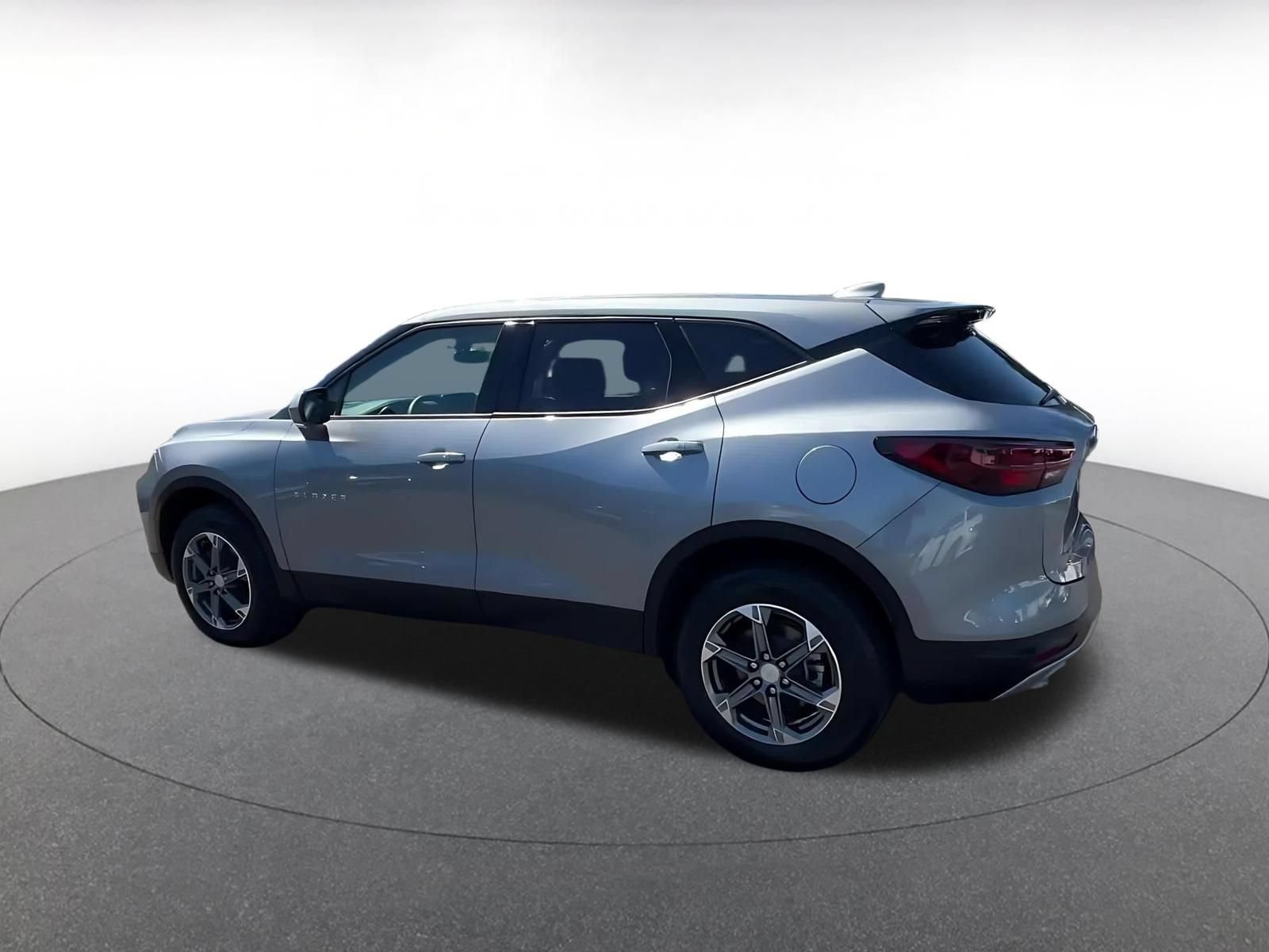 Used 2025 Chevrolet Blazer LT FWD image 10
