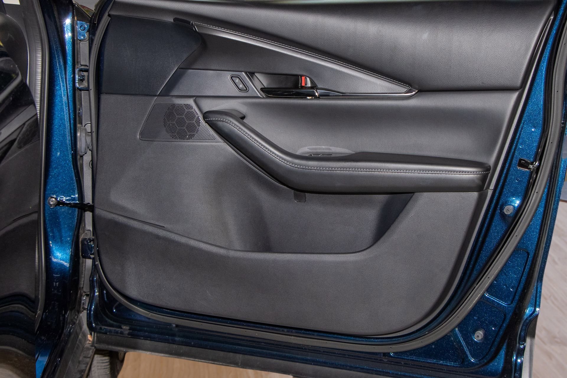 Used 2022 MAZDA CX-30 AWD 2.5 S w/ Preferred Package image 11