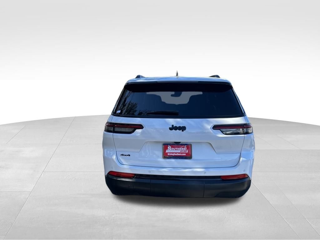 New 2025 Jeep Grand Cherokee L Altitude image 5
