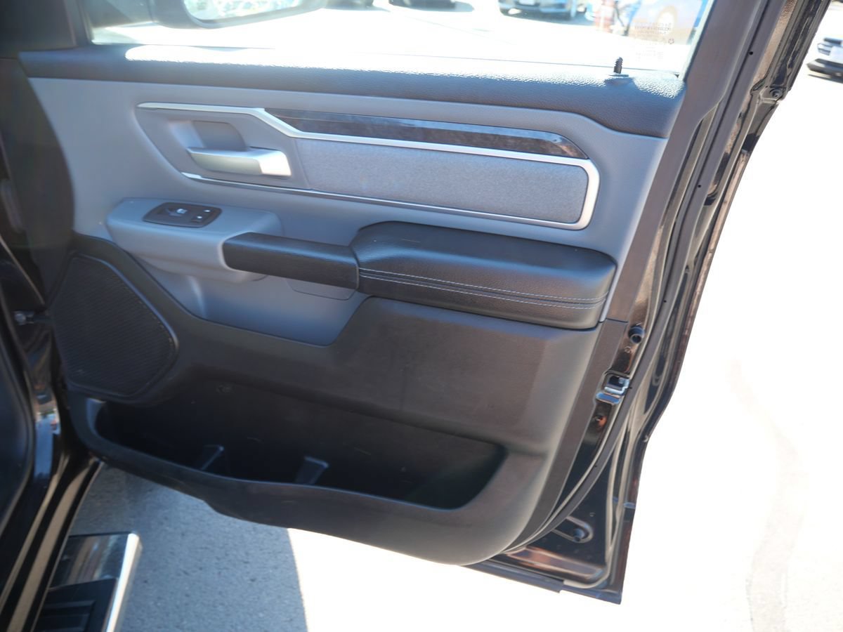 Used 2019 RAM 1500 Big Horn AWD/4WD image 32