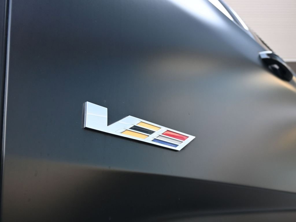 Used 2023 Cadillac Escalade V w/ LPO, ONYX Package image 9