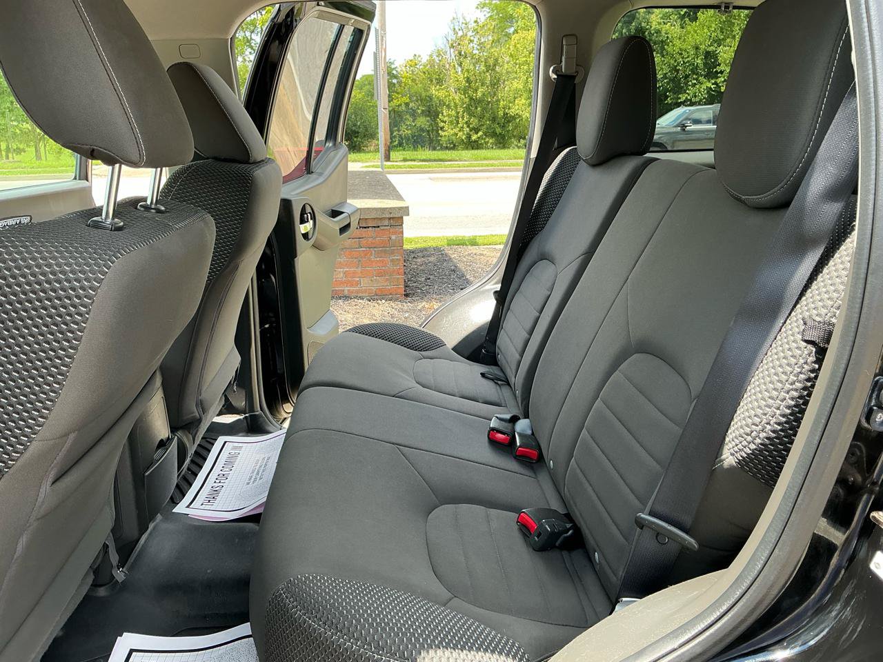 Used 2015 Nissan Xterra PRO-4X AWD/4WD image 10