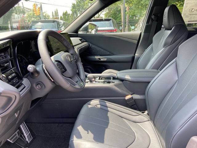 New 2026 Lexus TX 500h AWD w/ Technology Package image 19