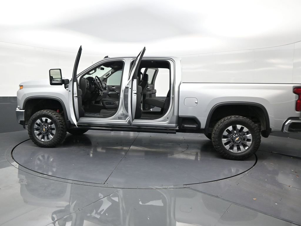 Used 2022 Chevrolet Silverado 2500 LT w/ Convenience Package AWD/4WD image 31