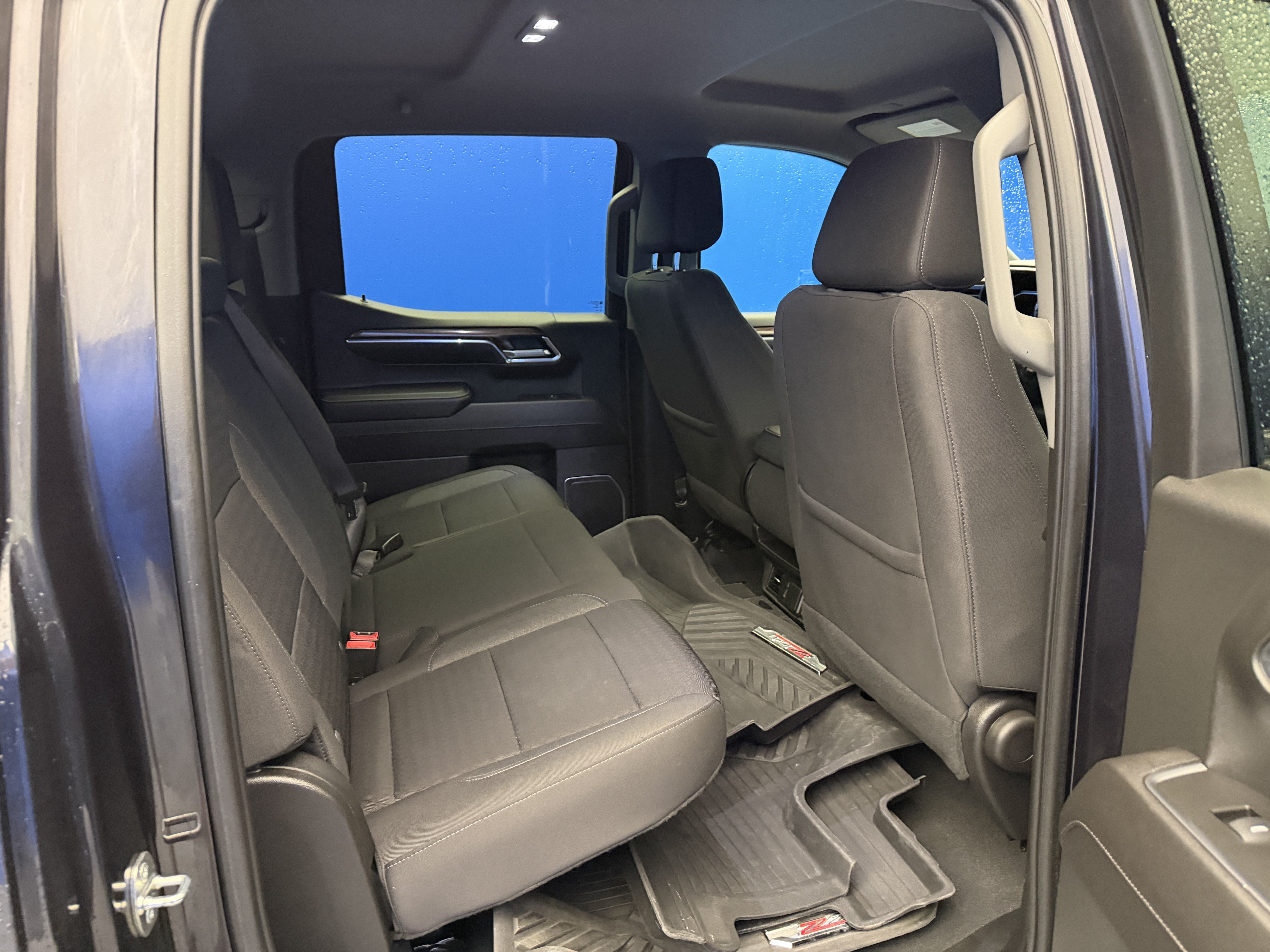 Used 2023 Chevrolet Silverado 1500 RST AWD/4WD image 27