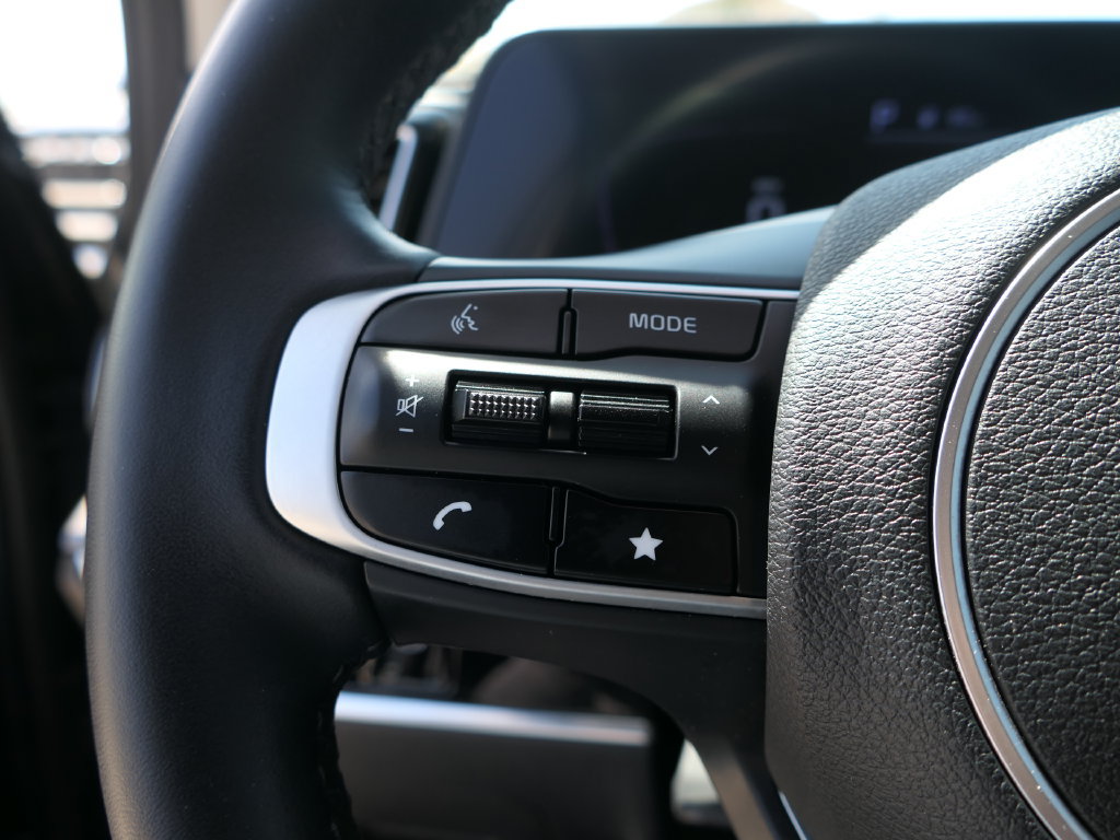Used 2023 Kia Sportage EX FWD image 14