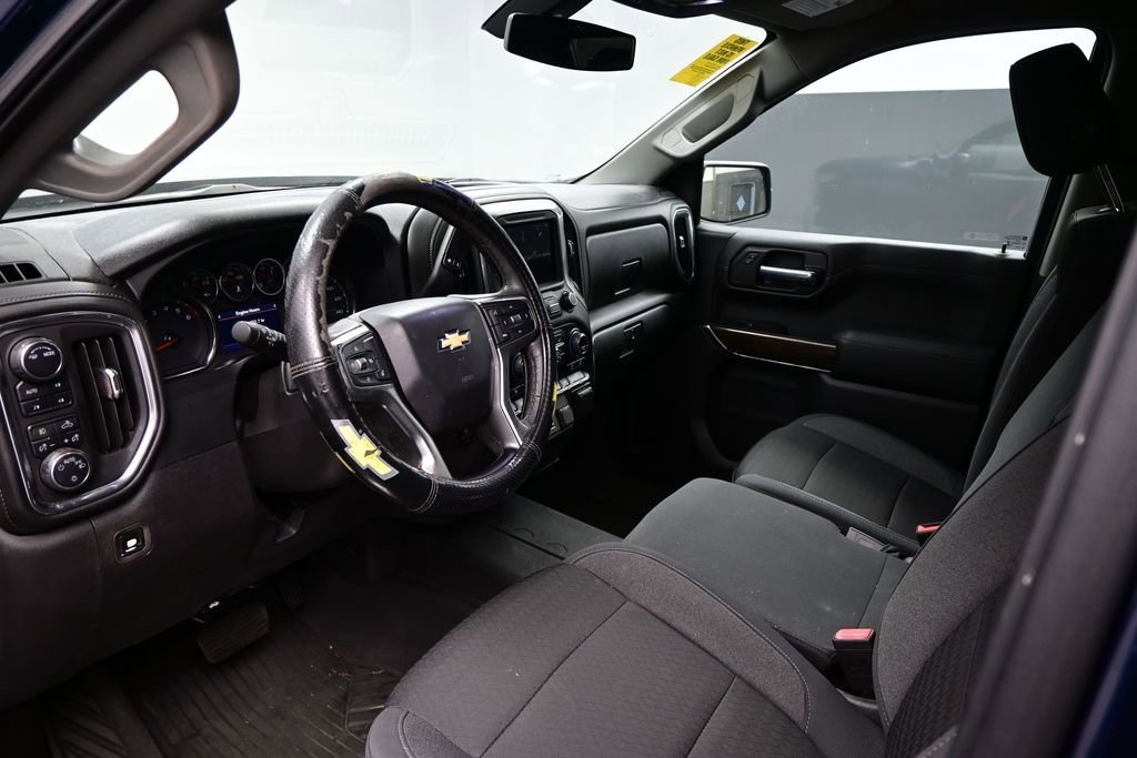 Used 2020 Chevrolet Silverado 1500 LT AWD/4WD image 5
