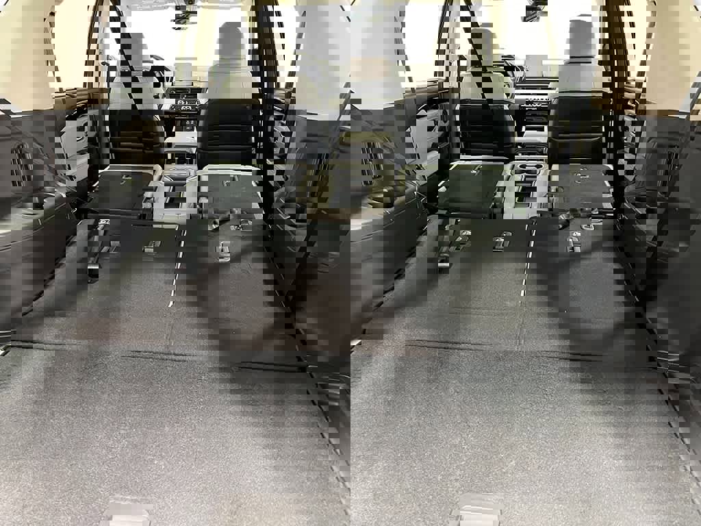 New 2025 Honda Pilot Touring image 32