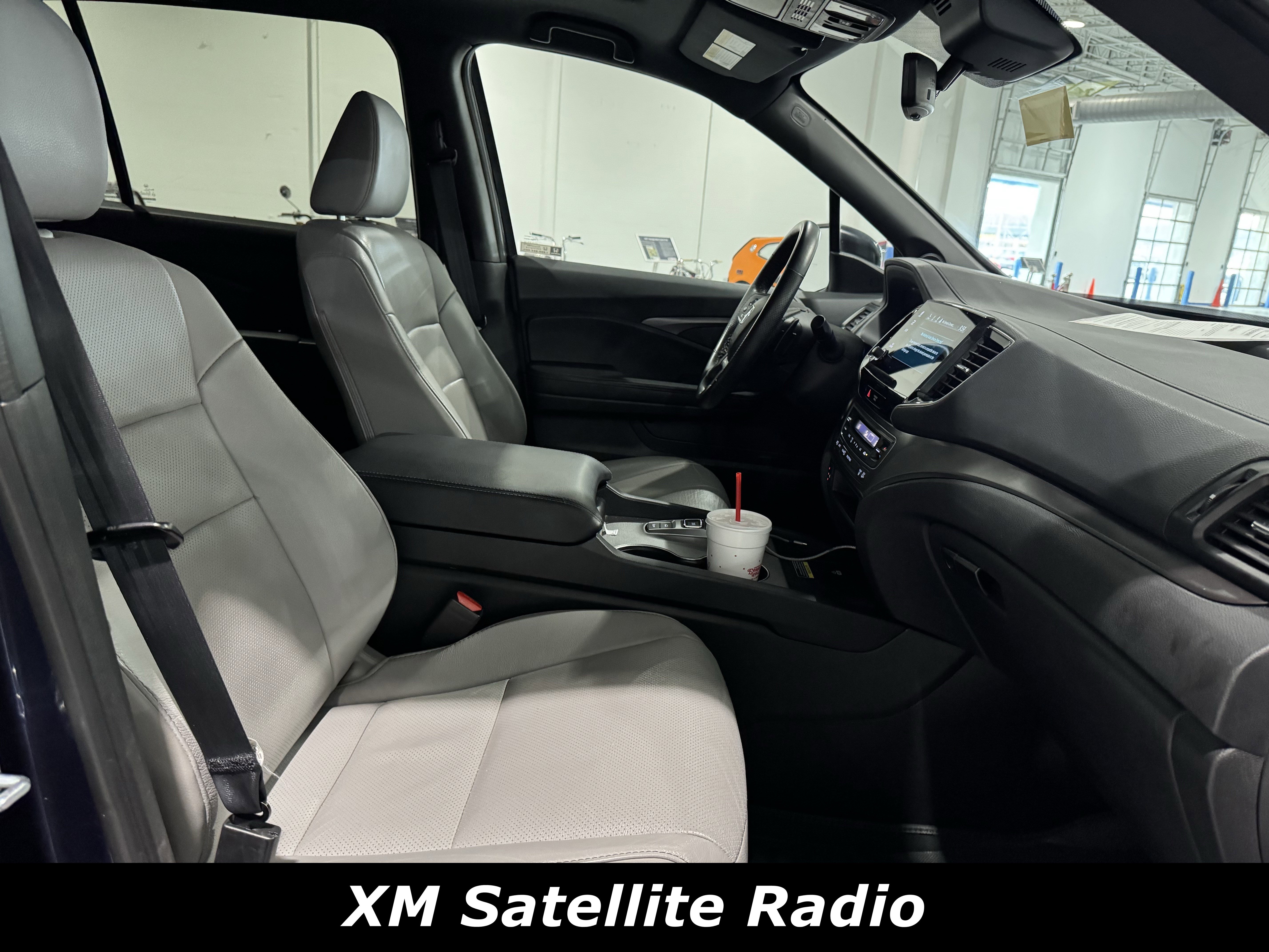 Used 2024 Honda Passport EX-L image 4