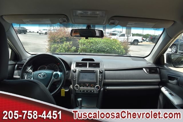 Used 2014 Toyota Camry SE FWD image 3