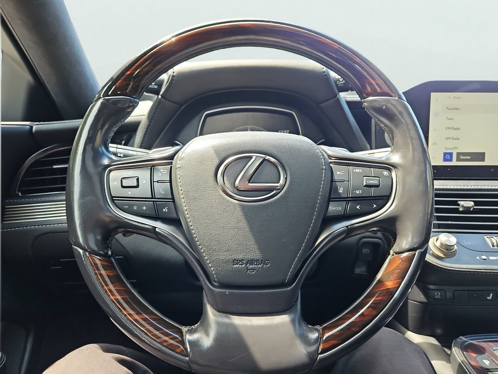 Used 2023 Lexus LS 500 AWD w/ Interior Upgrade Package image 33