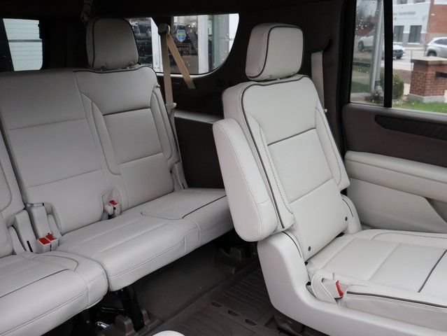 New 2026 GMC Yukon XL Denali w/ Denali Reserve Package AWD/4WD image 14