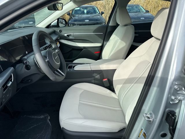 New 2026 Hyundai Sonata SEL FWD image 9