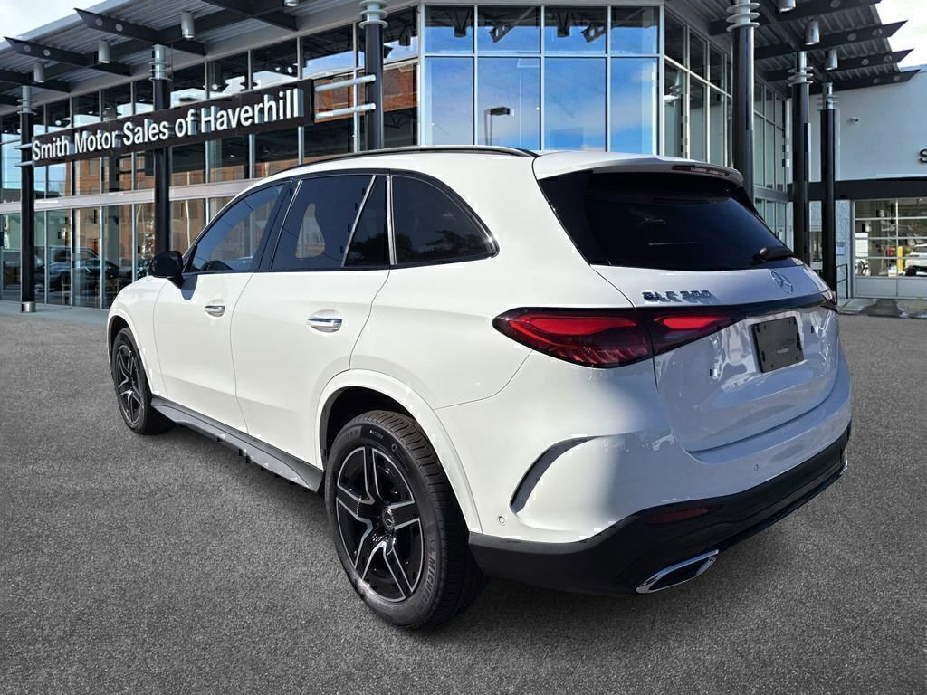 Certified 2026 Mercedes-Benz GLC 300 4MATIC image 5