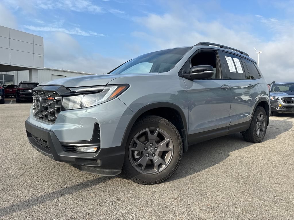 Used 2024 Honda Passport TrailSport image 1