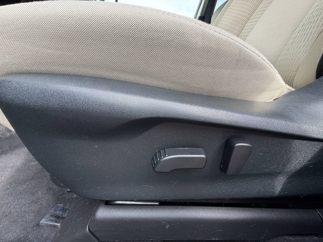 Used 2023 Subaru Ascent Premium w/ Convenience Package image 23