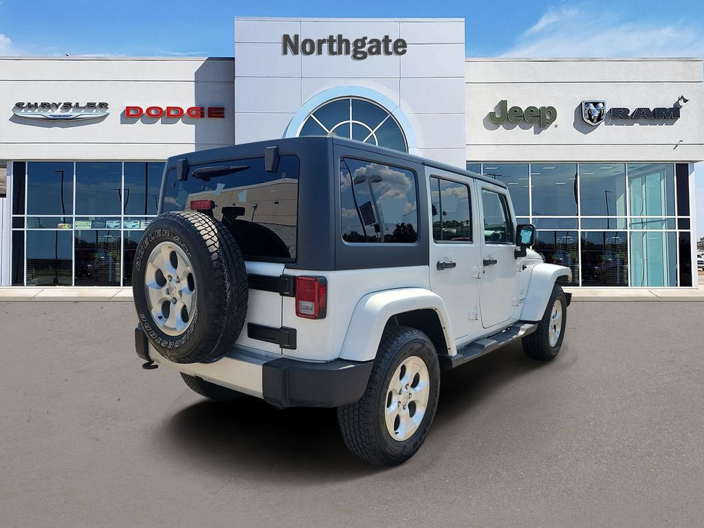 Used 2014 Jeep Wrangler Unlimited Sahara w/ Connectivity Group AWD/4WD image 4