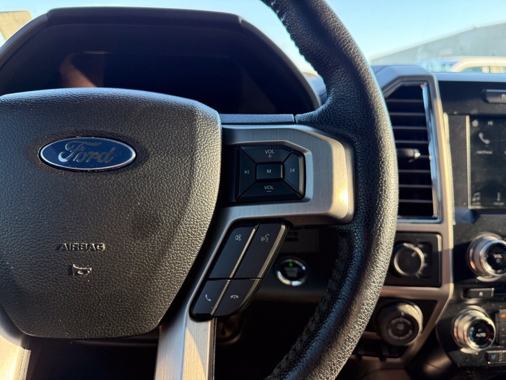 Used 2016 Ford F150 Platinum w/ Equipment Group 701A Luxury AWD/4WD image 20