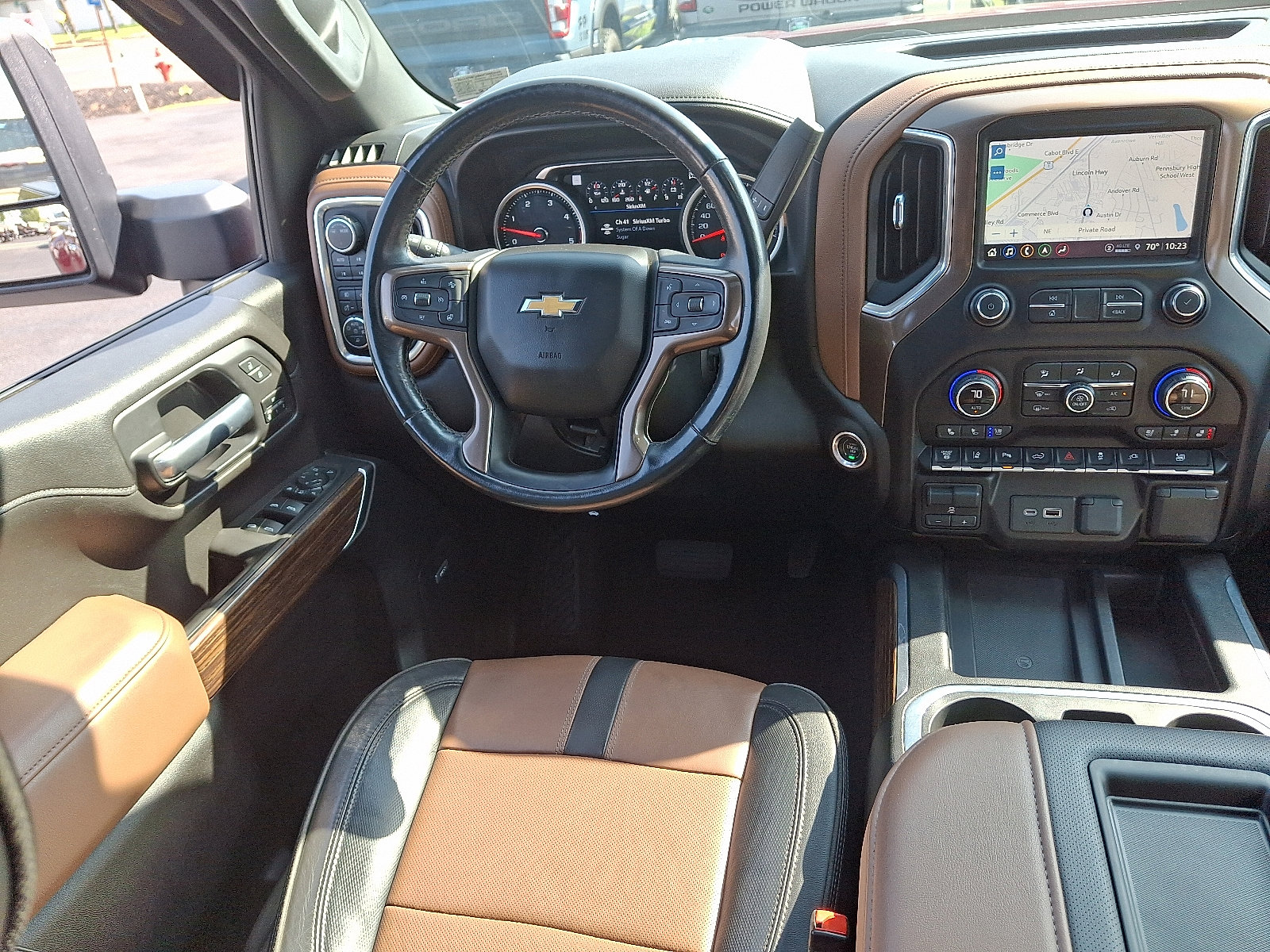 Used 2021 Chevrolet Silverado 3500 High Country image 14