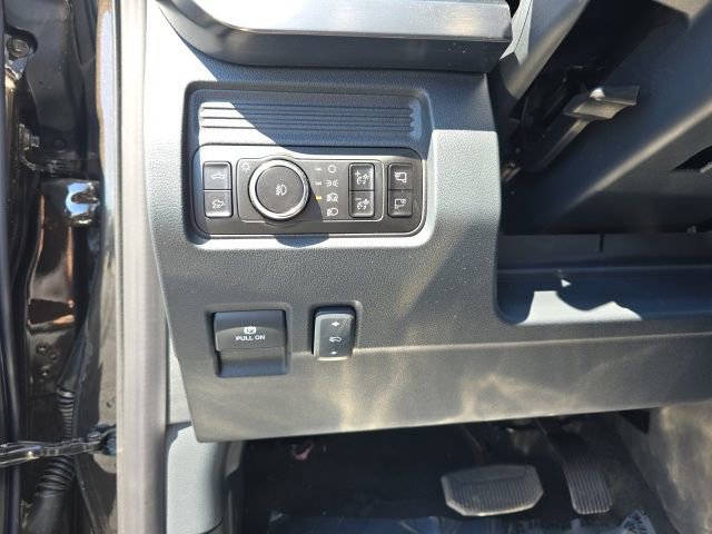 New 2025 Ford F350 Lariat image 11