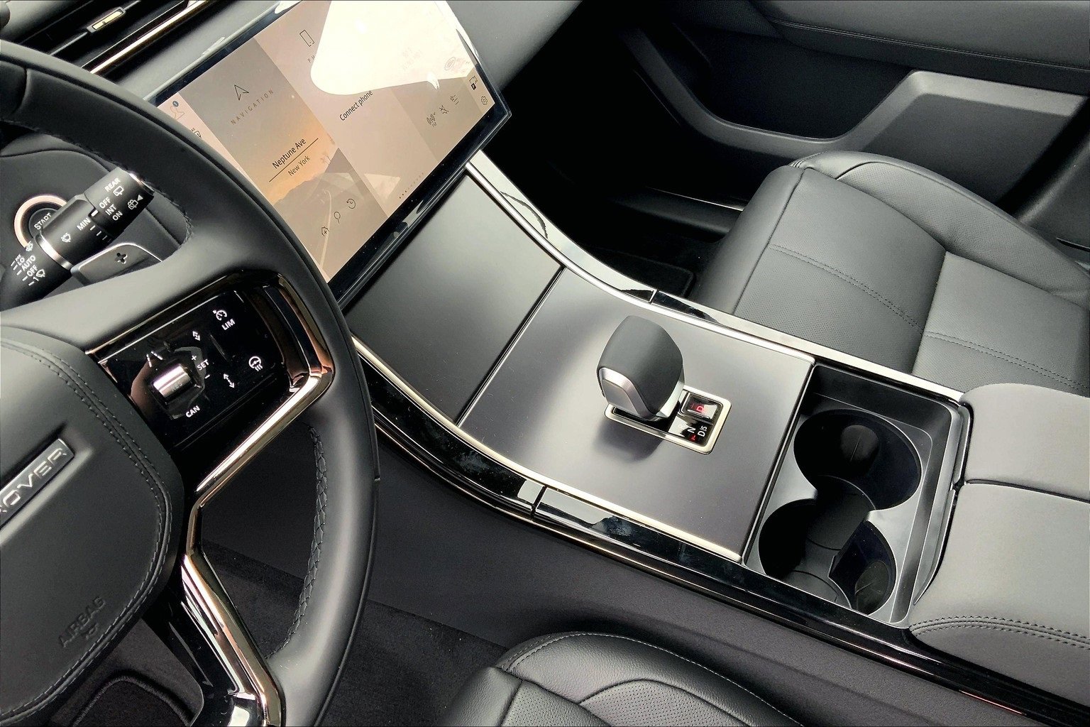 New 2026 Land Rover Range Rover Velar Dynamic SE image 7